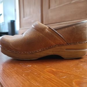 Women's Dansko clogs